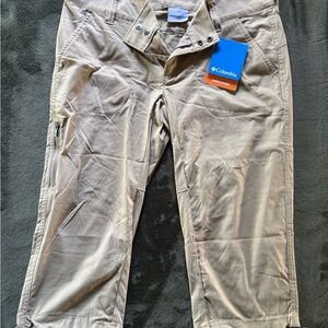 Columbia Khaki Outdoor Pants
